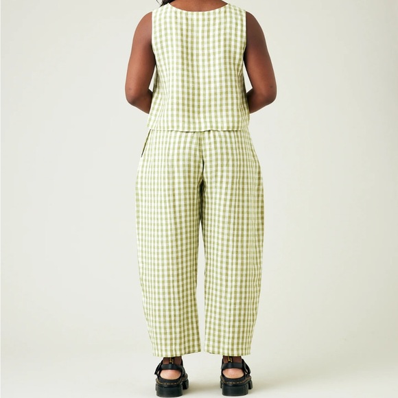 SET - Beyond Nine Linen Mabel and Esme in Apple Check Size Small - Picture 3 of 5